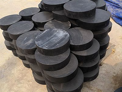 革吉县板式橡胶支座由若干层橡胶片与薄钢板经加压硫化